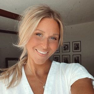 Meet your Posher, Bailey